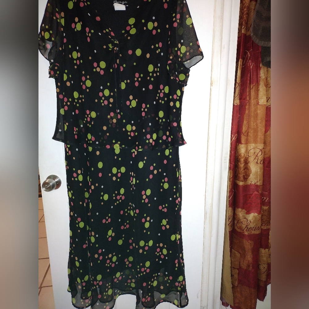 VINTAGE DRESS